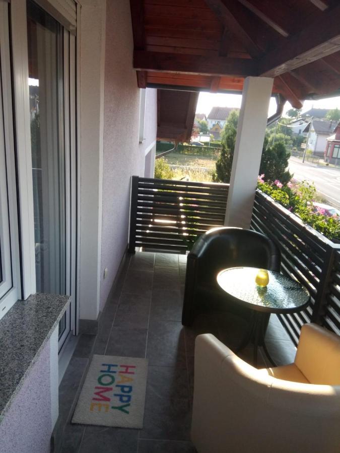 Apartman Karmen Gospic Exterior photo
